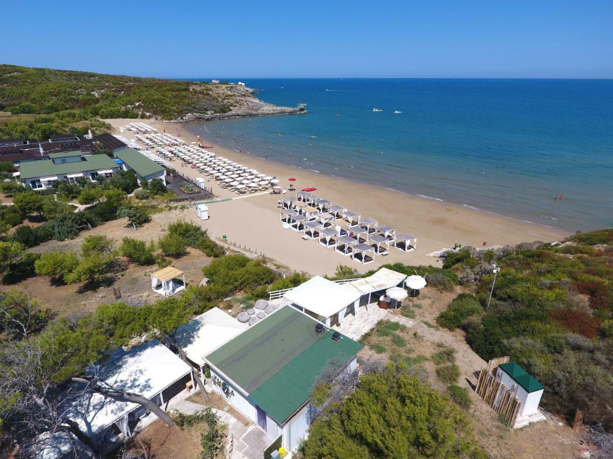 Valtur Baia Del Gusmay Beach Resort Peschici Exterior photo